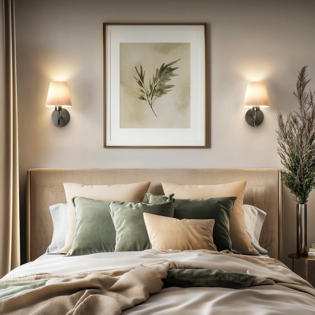 CURVED WIRELESS WALL SCONCE